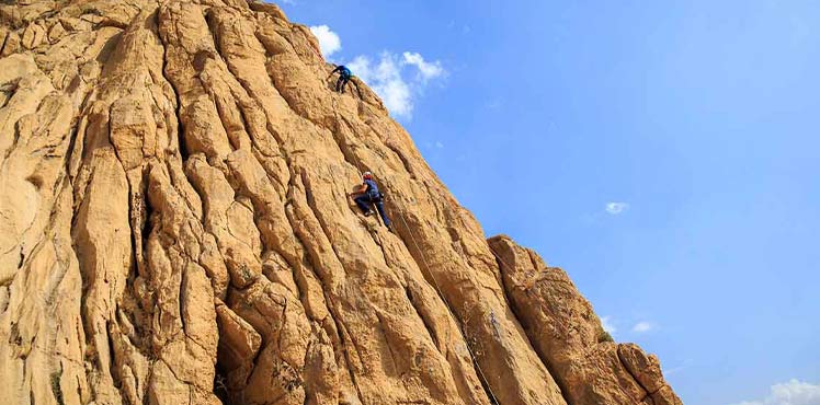 Sport-Climbing-History-in-Iran
