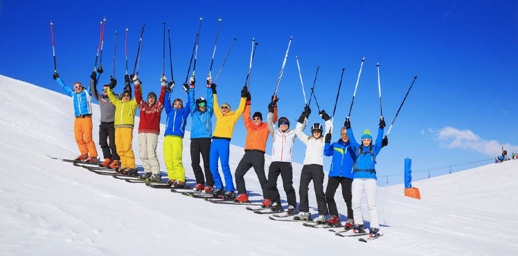how-to-plan-the-perfect-group-ski-trip
